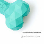Türkisfarbenes Diamond Bone-Kauholz mit diamantartiger Prägung im Detail