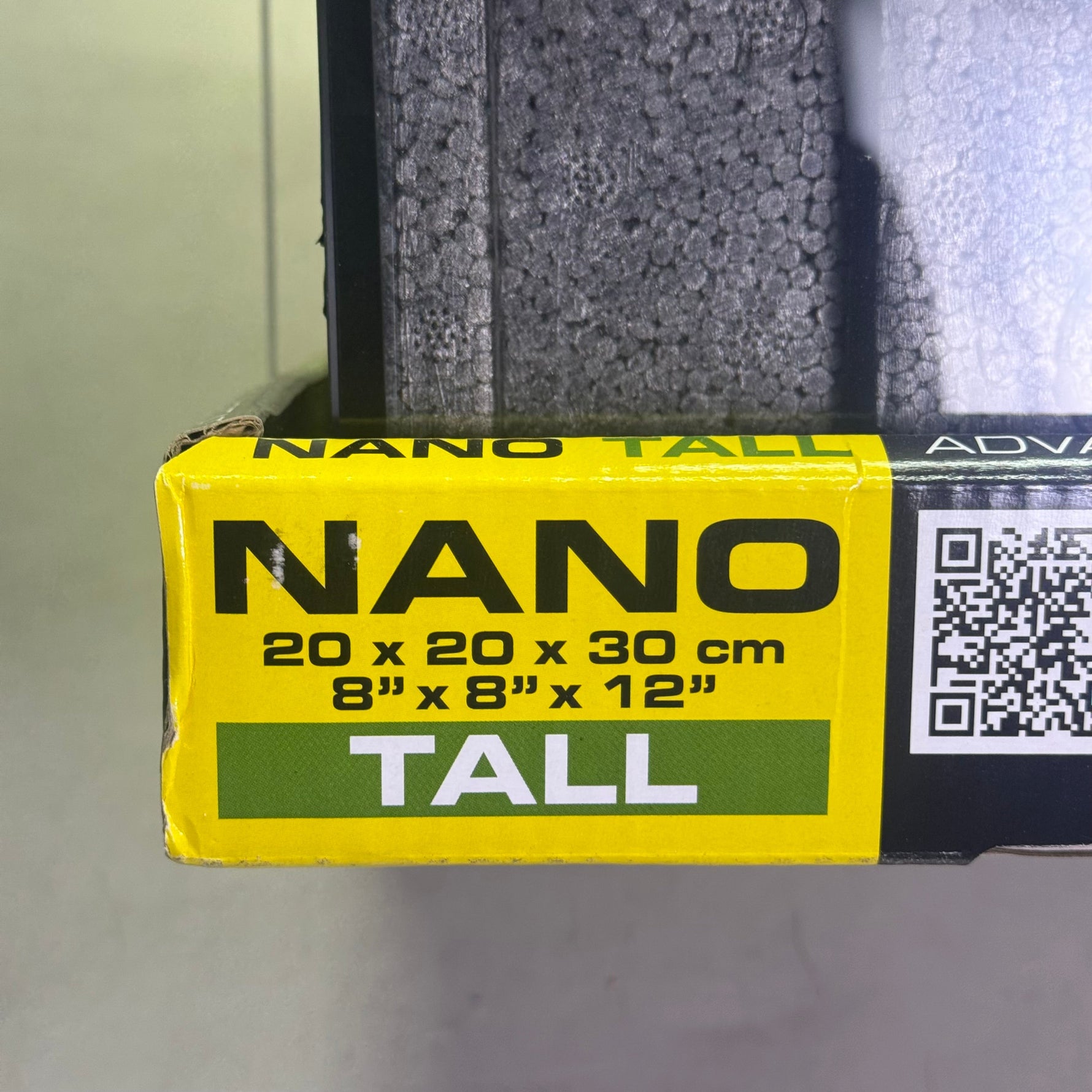 Nano Tall terrarium box label: 20 x 20 x 30 cm (8 x 8 x 12 in)