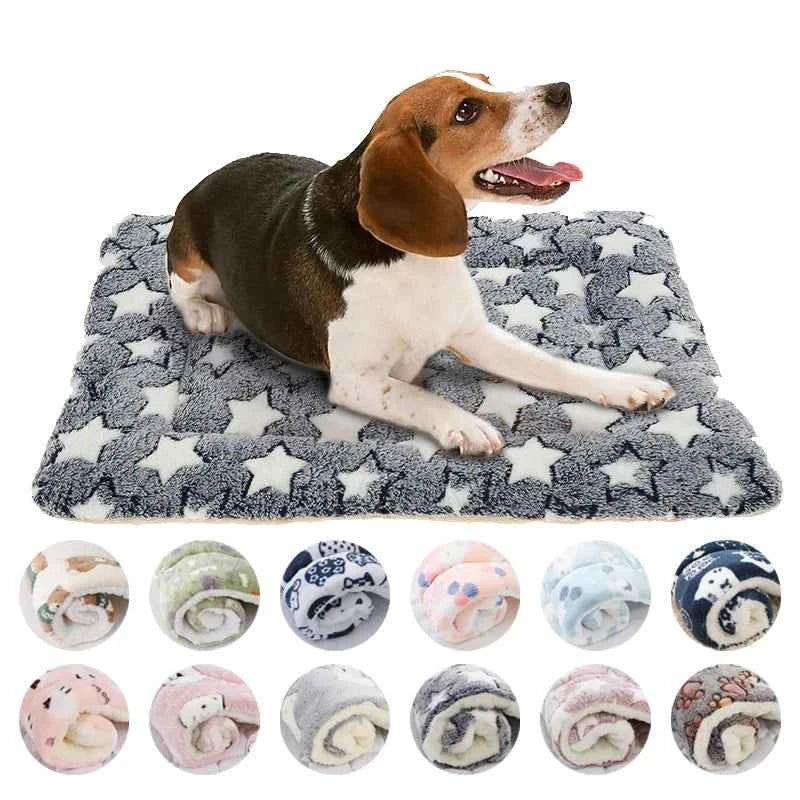 Flannel pet sleeping mat, grey with white star print, dog lying on top