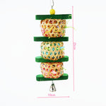 Hanging bird gnaw toy, 25 cm tall, with woven paper cubes and green wooden rings