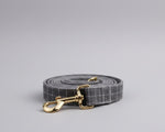 Graue Karomuster-Leine mit goldfarbenem Karabiner und Hakenverschluss