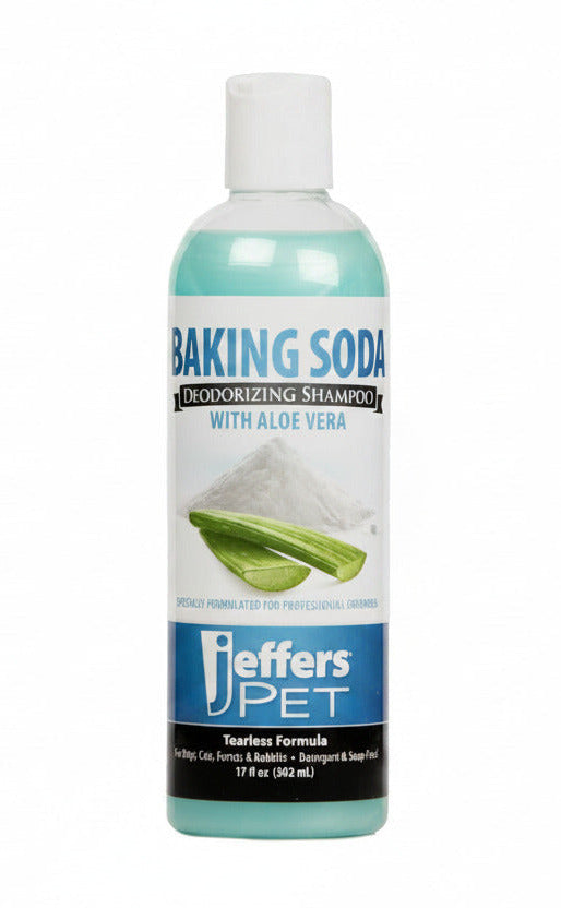 Baking soda deodorizing pet shampoo bottle with aloe vera label