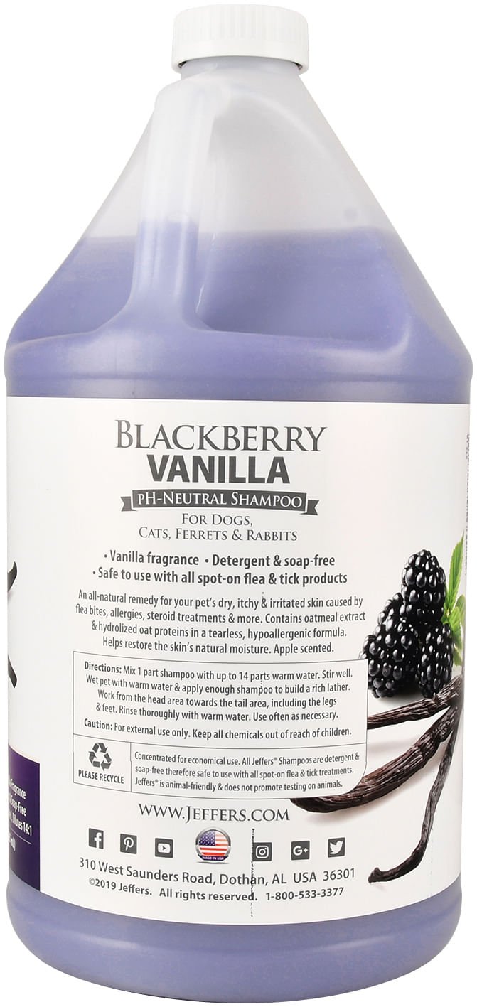 Jeffers Pet Blackberry Vanilla pH-neutral pet shampoo bottle, back label with claims