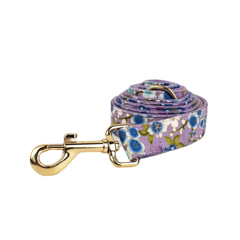 Lilac floral dog leash with gold swivel hook clip